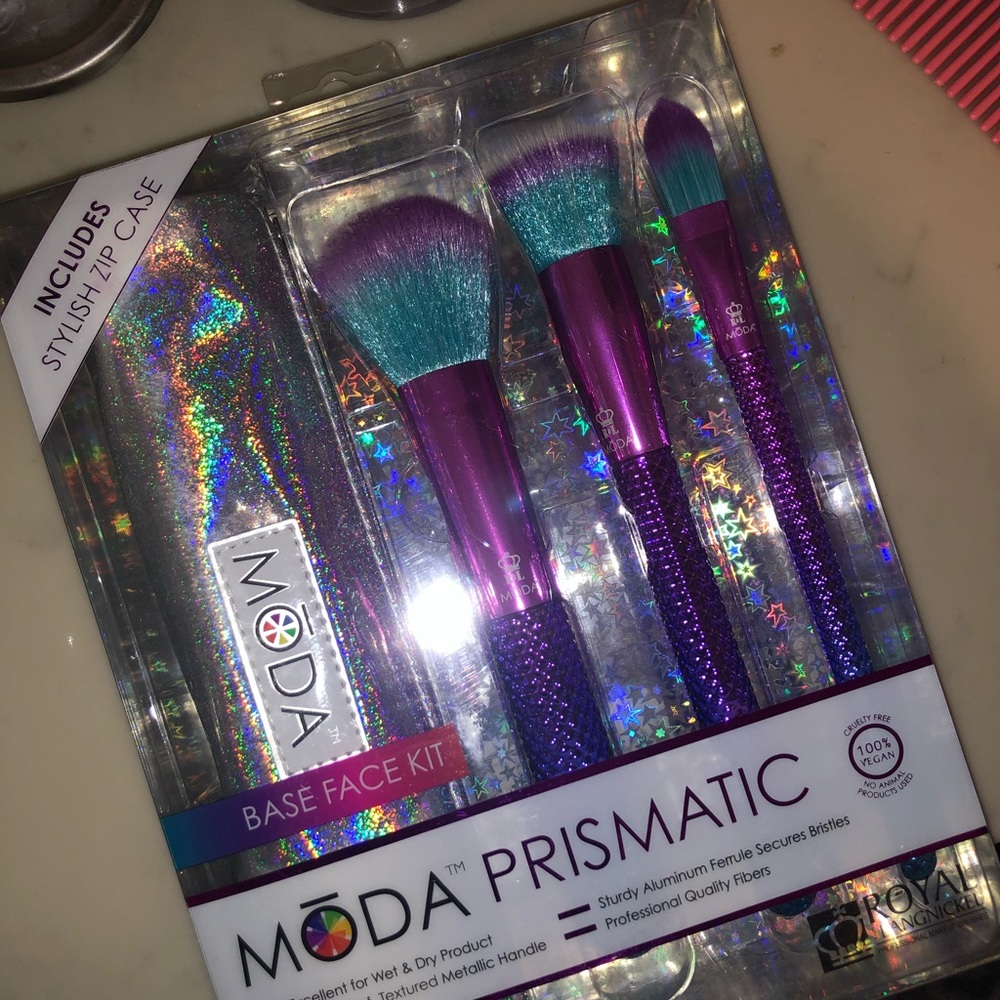 MODA brushes